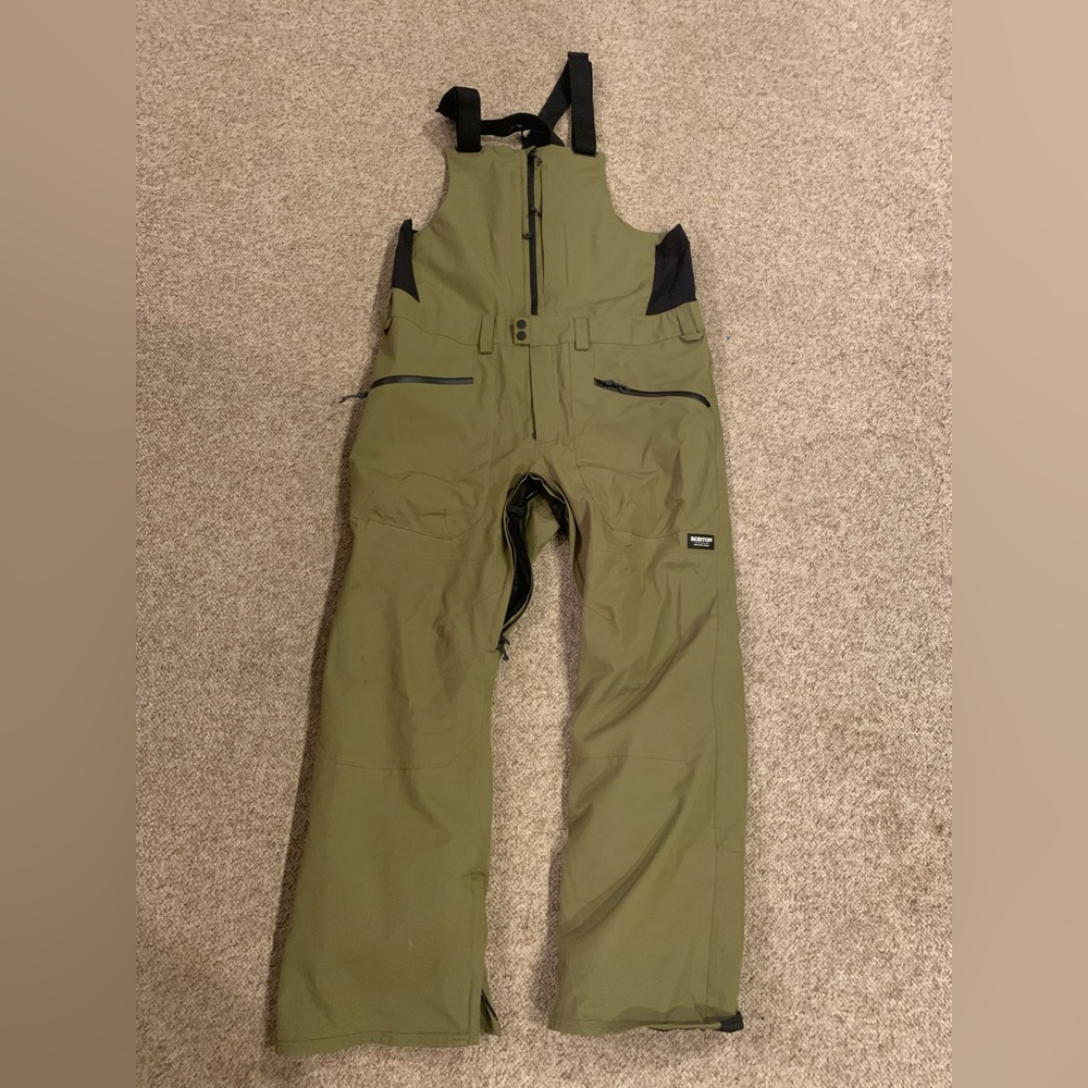 Burton Reserve Bib